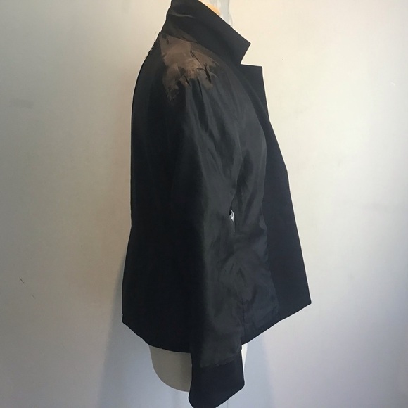 Evan PIcone Black Label fitted two button black blazer. Size 8 - Picture 9 of 14